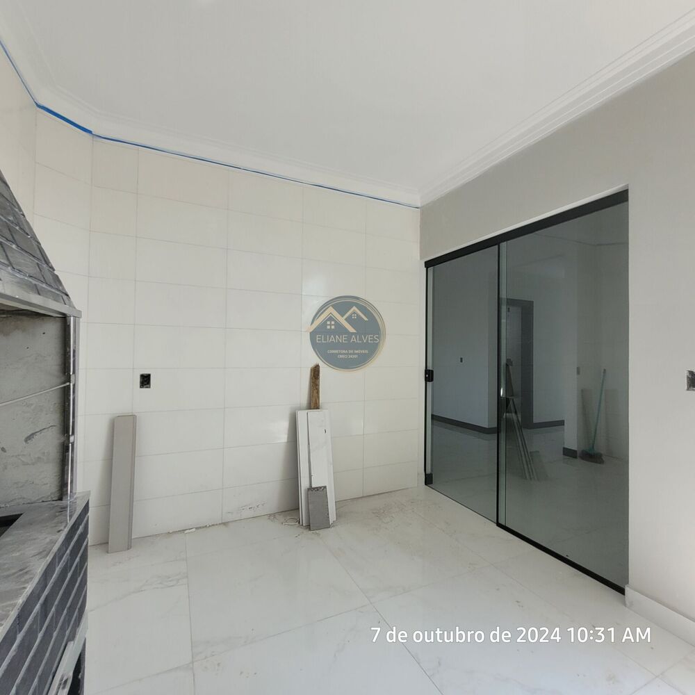Casa à venda com 3 quartos, 107m² - Foto 4