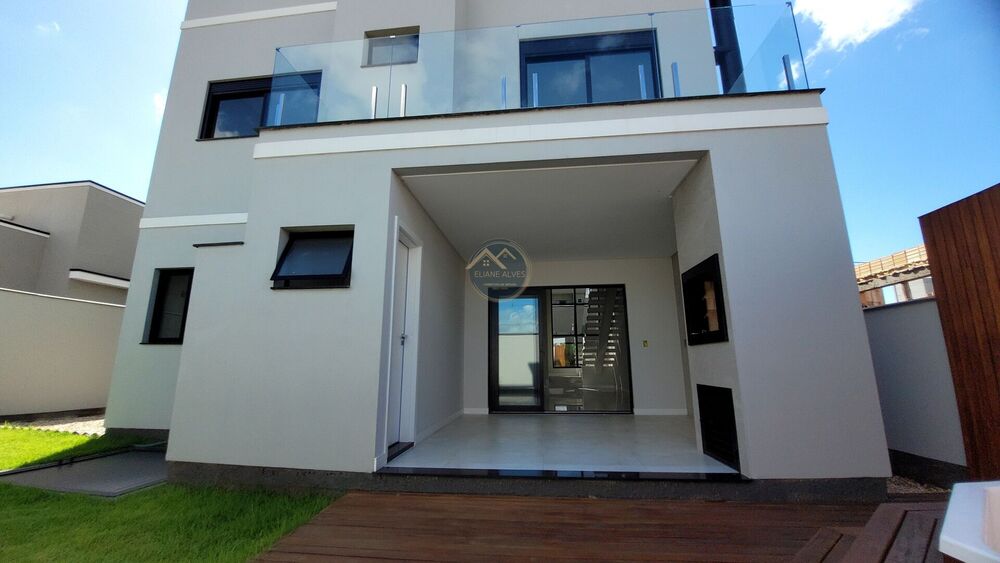 Casa à venda com 3 quartos, 182m² - Foto 2