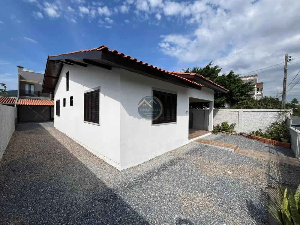 Casa, 4 quartos, 210 m² - Foto 2