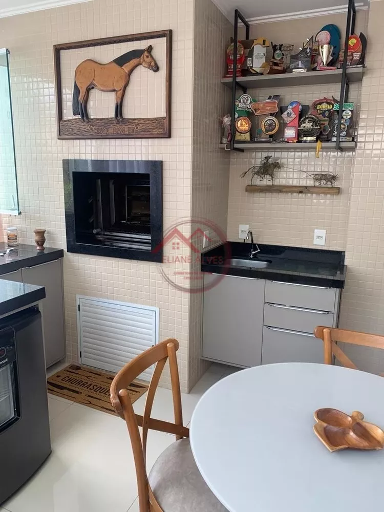 Apartamento à venda com 3 quartos, 130m² - Foto 5