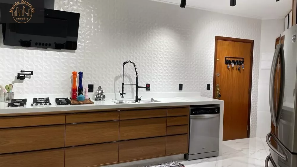 Apartamento, 3 quartos, 204 m² - Foto 2