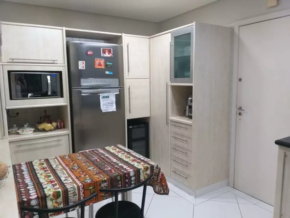 Apartamento, 3 quartos, 129 m² - Foto 2