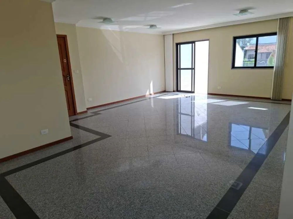 Cobertura, 3 quartos, 207 m² - Foto 2