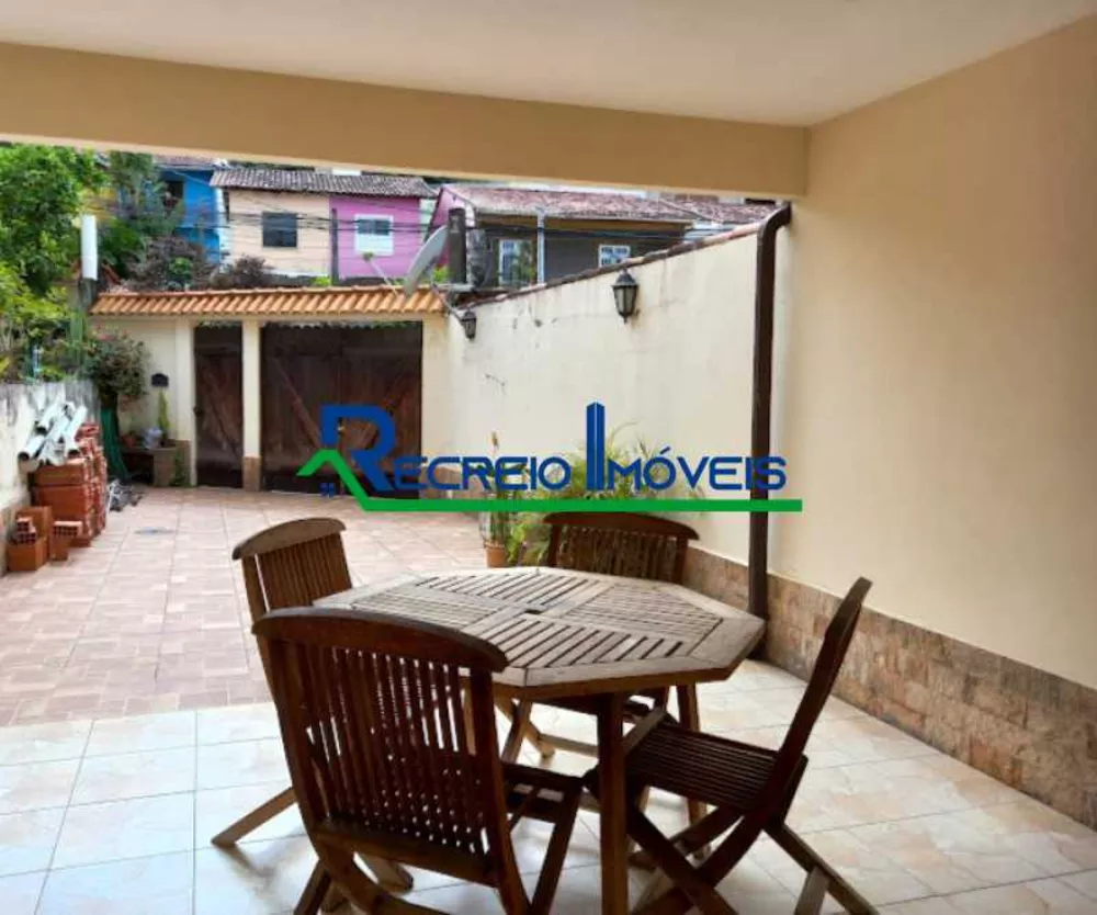 Casa de Vila à venda com 3 quartos, 124m² - Foto 2