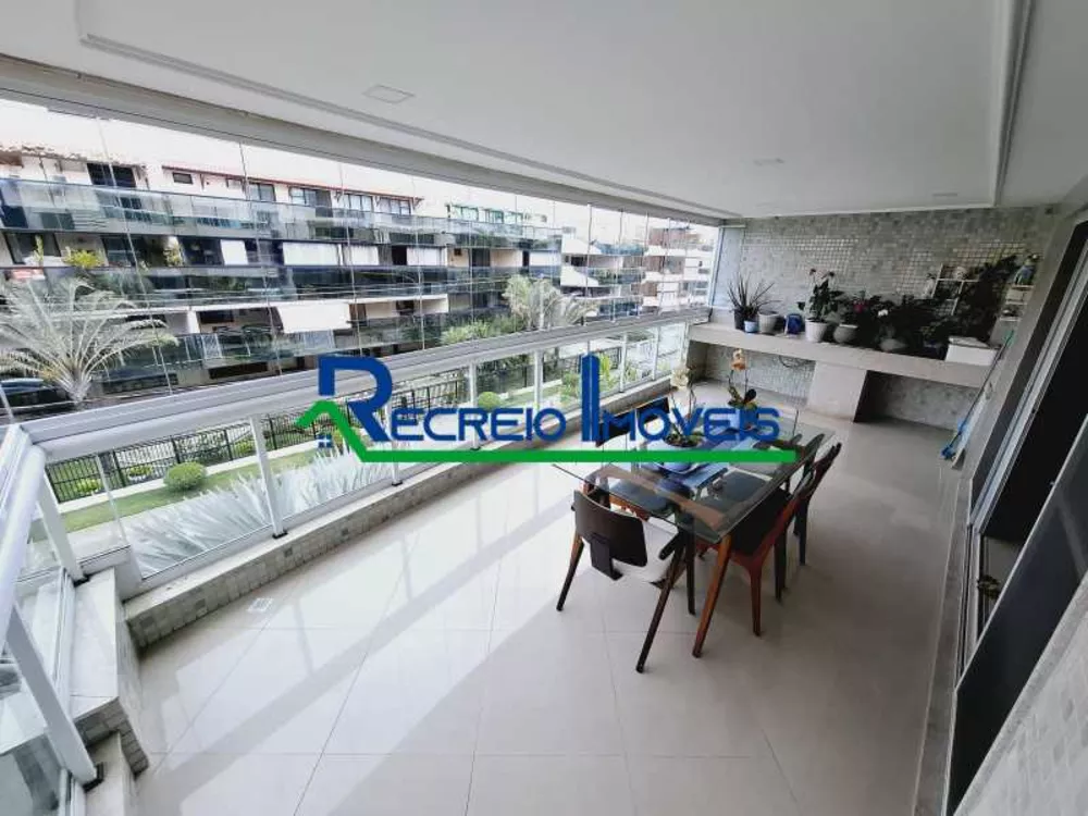 Apartamento à venda com 4 quartos, 213m² - Foto 4