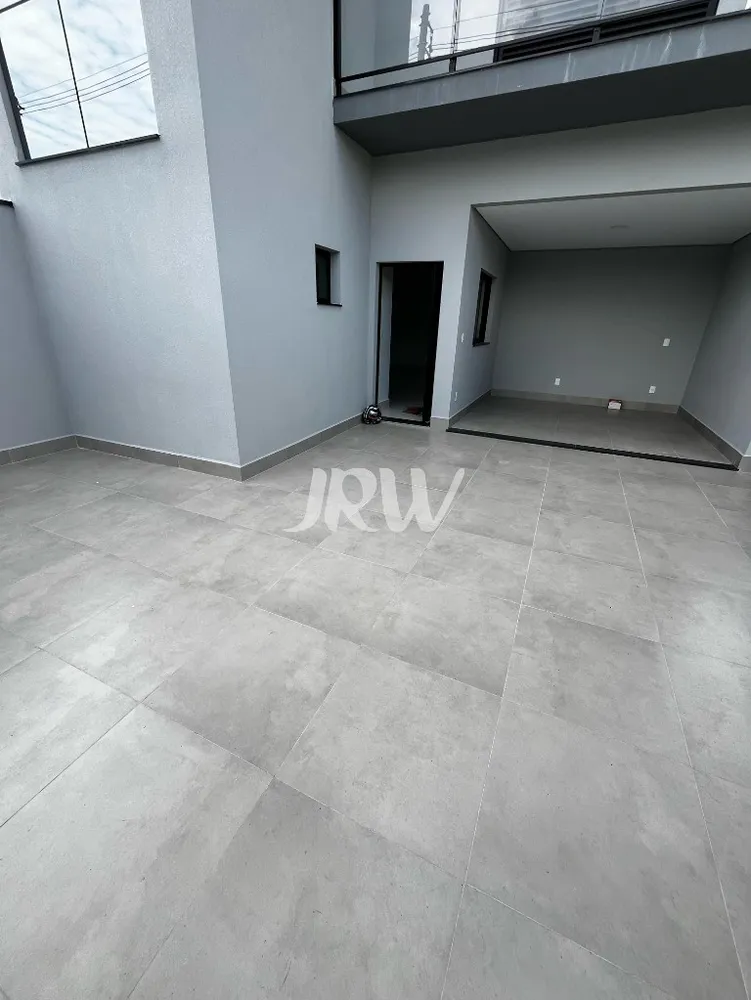 Casa, 3 quartos, 217 m² - Foto 1