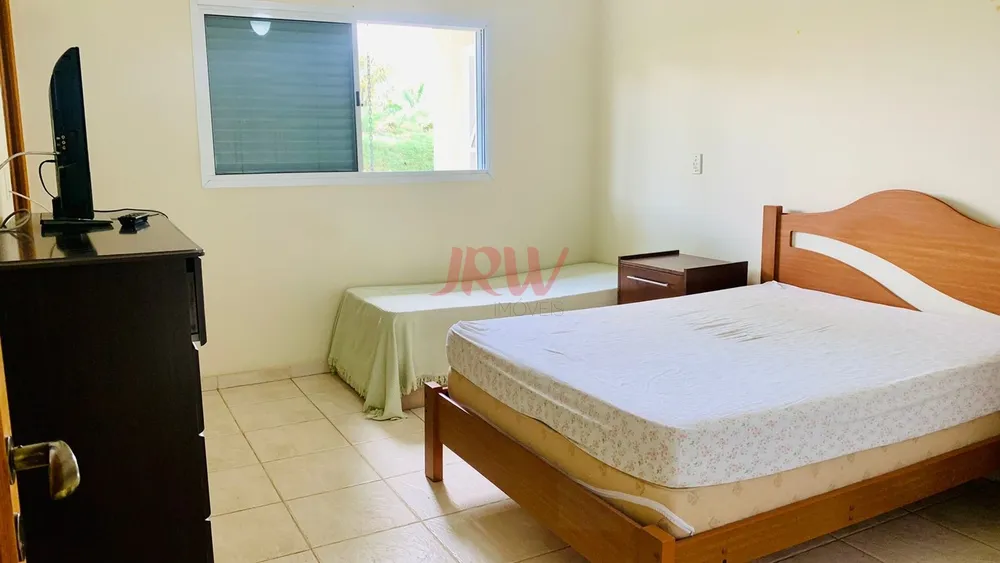 Chácara, 4 quartos, 3000 m² - Foto 2