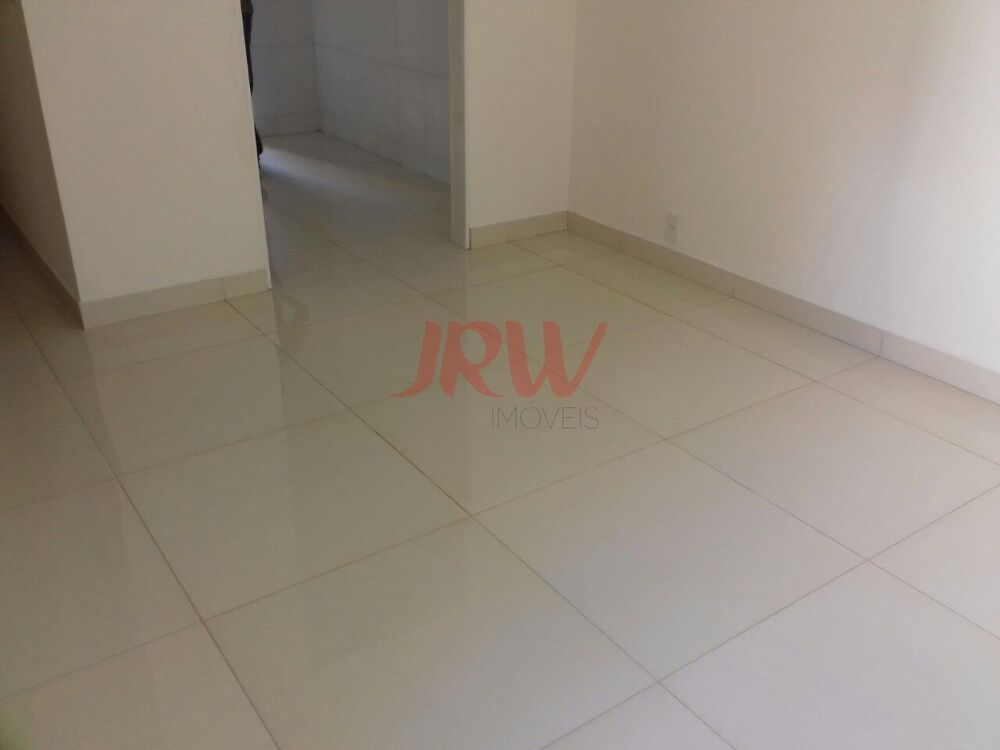 Apartamento à venda com 3 quartos, 59m² - Foto 2