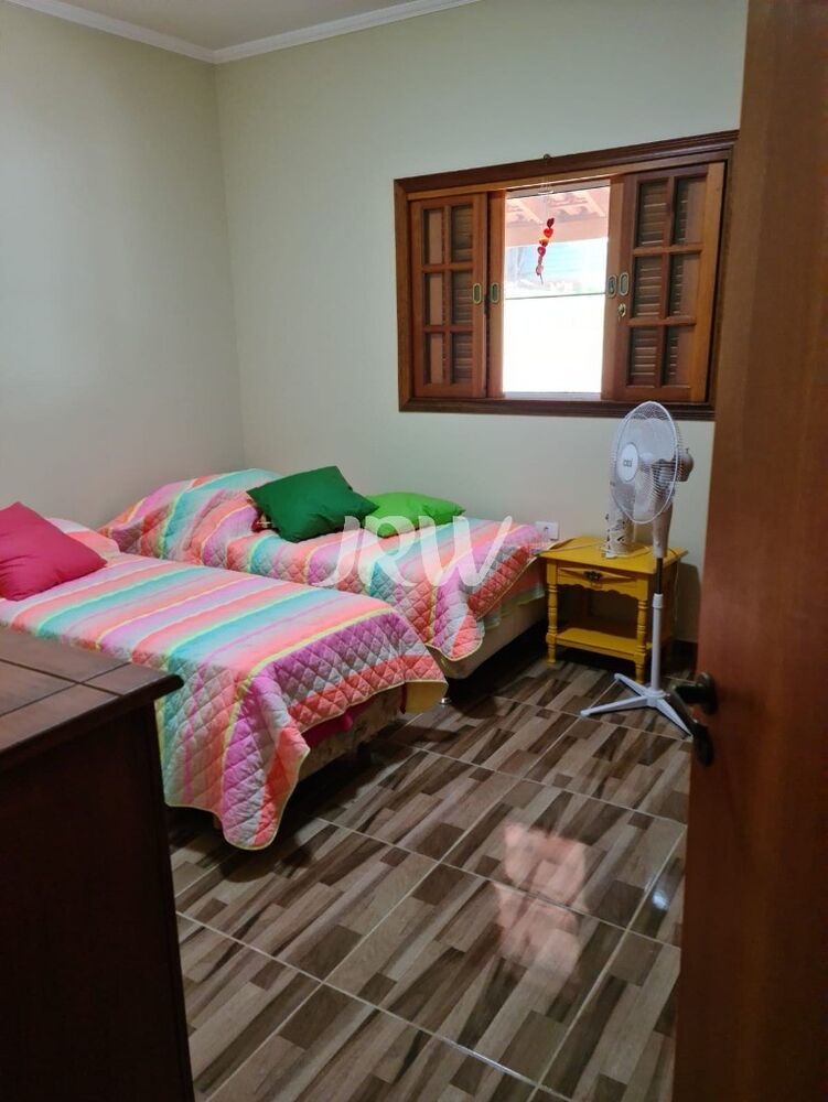 Chácara à venda com 3 quartos, 21000m² - Foto 1