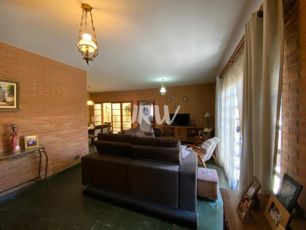 Casa, 2 quartos, 250 m² - Foto 1