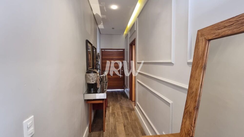 Casa de Condomínio à venda com 4 quartos, 228m² - Foto 1