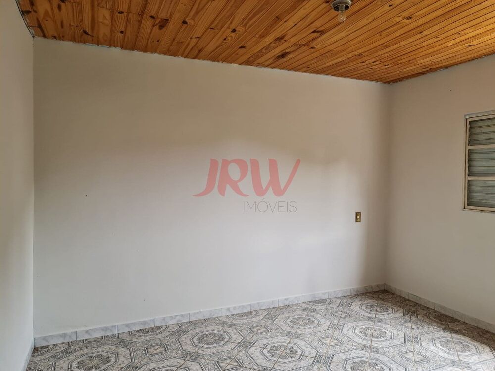 Chácara à venda com 2 quartos, 1000m² - Foto 2