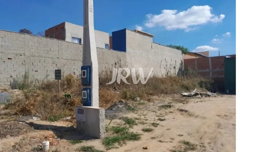 Terreno, 180 m² - Foto 1