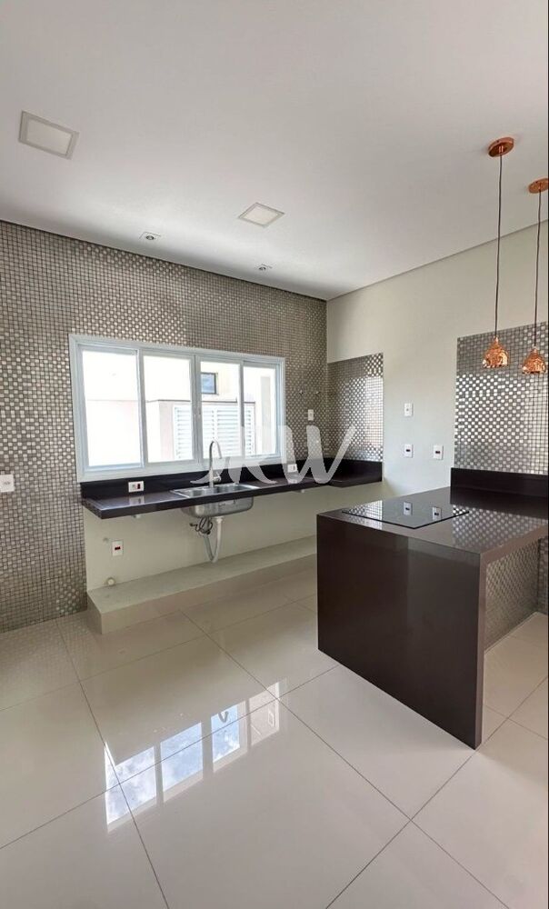 Casa de Condomínio à venda com 3 quartos, 209m² - Foto 3