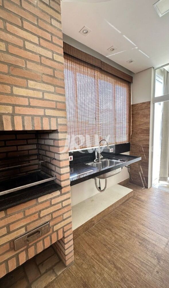 Casa de Condomínio à venda com 3 quartos, 209m² - Foto 2