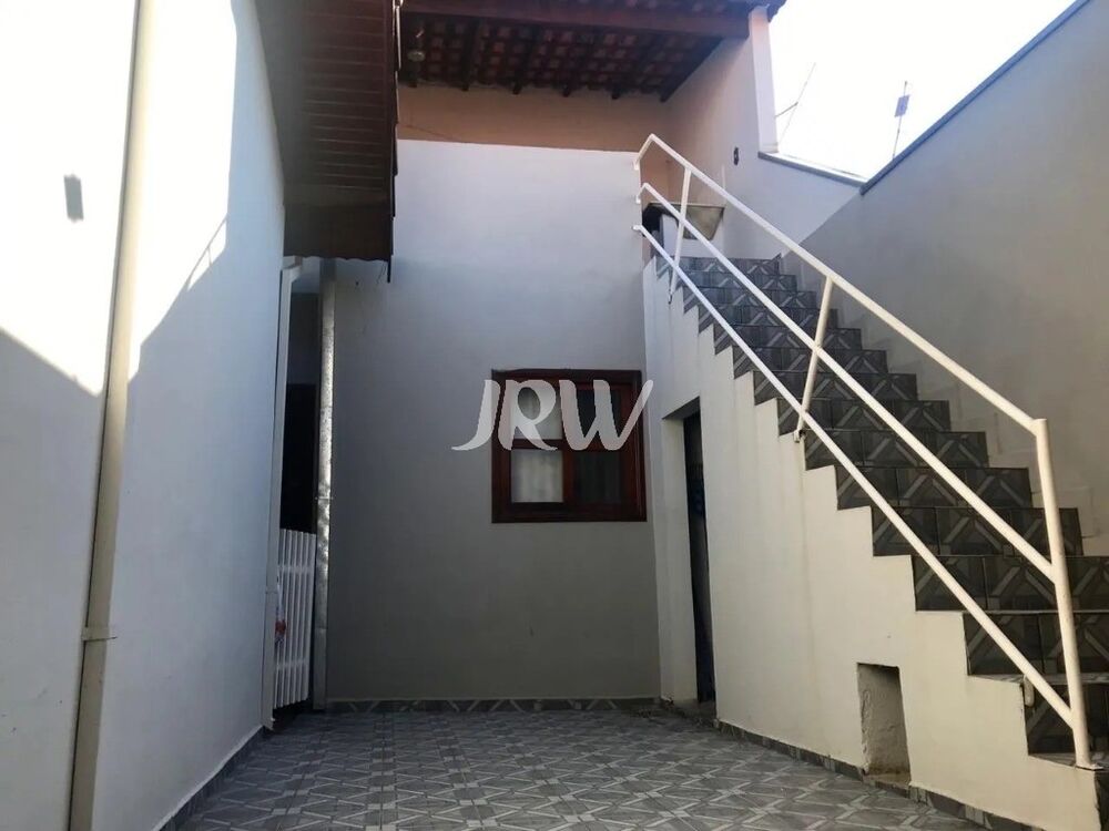Casa à venda com 3 quartos, 250m² - Foto 3