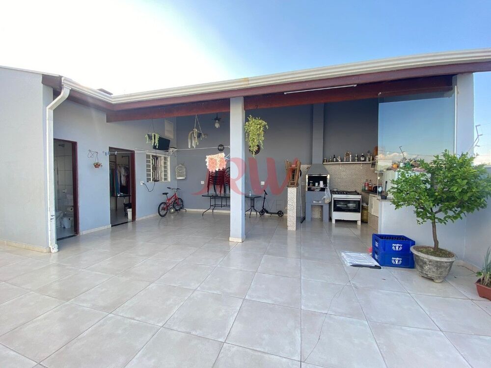 Casa, 3 quartos, 250 m² - Foto 1