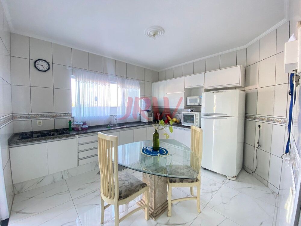 Casa, 3 quartos, 250 m² - Foto 2