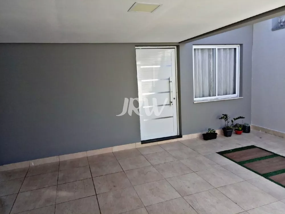 Casa à venda com 3 quartos, 150m² - Foto 2