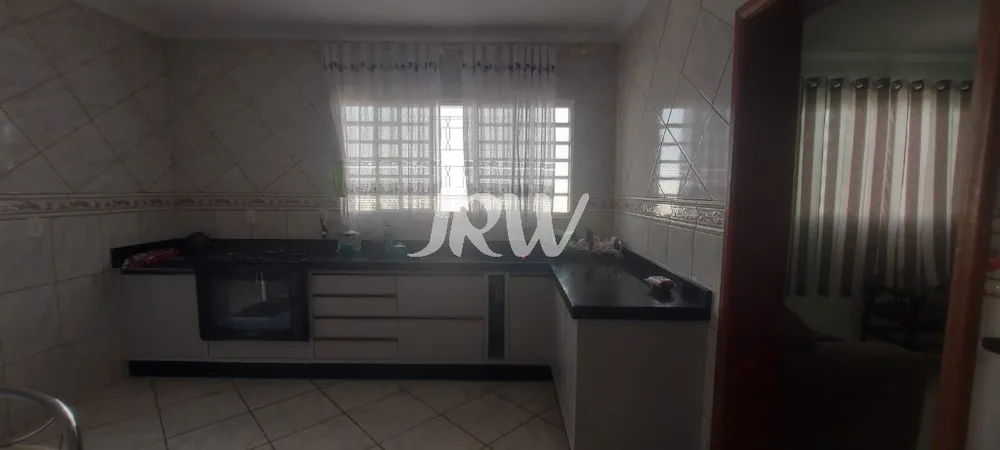 Casa, 3 quartos, 250 m² - Foto 6