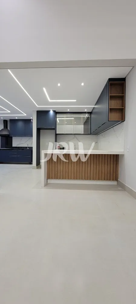 Casa, 3 quartos, 305 m² - Foto 1