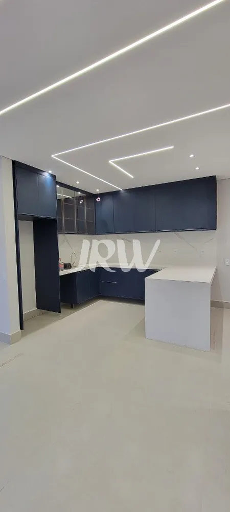 Casa, 3 quartos, 305 m² - Foto 2