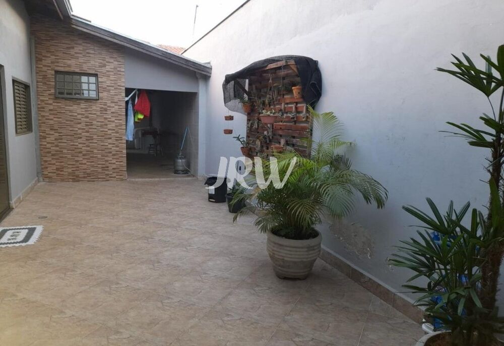 Casa à venda com 3 quartos, 220m² - Foto 3