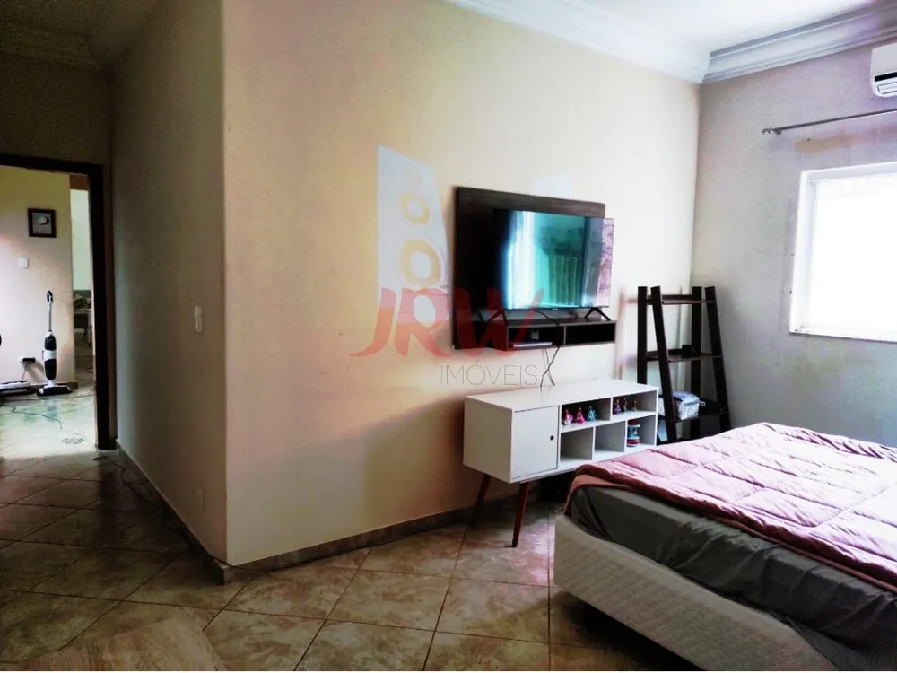 Chácara, 3 quartos, 1551 m² - Foto 4