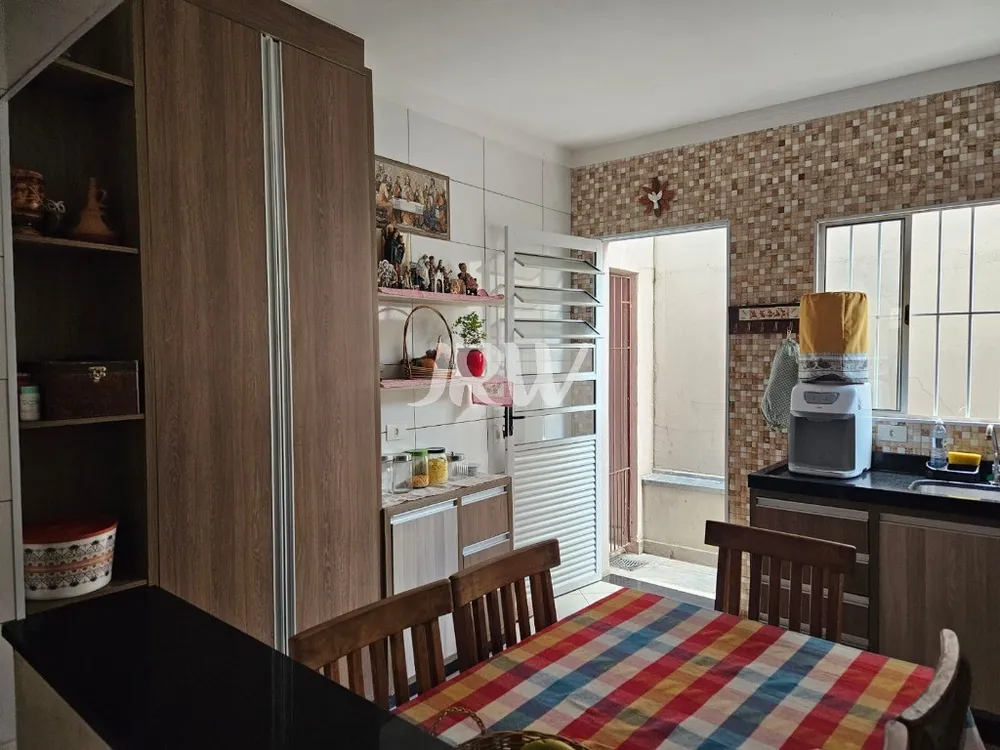 Casa, 4 quartos, 240 m² - Foto 3
