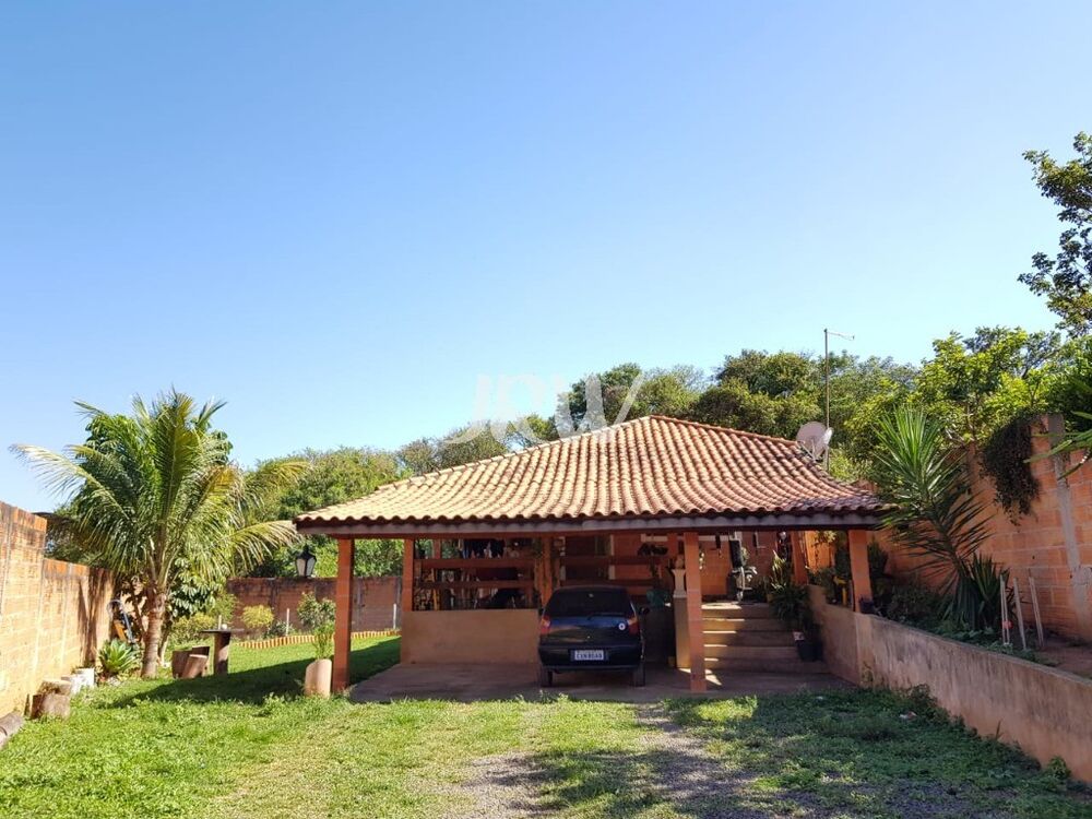 Chácara, 3 quartos, 900 m² - Foto 1