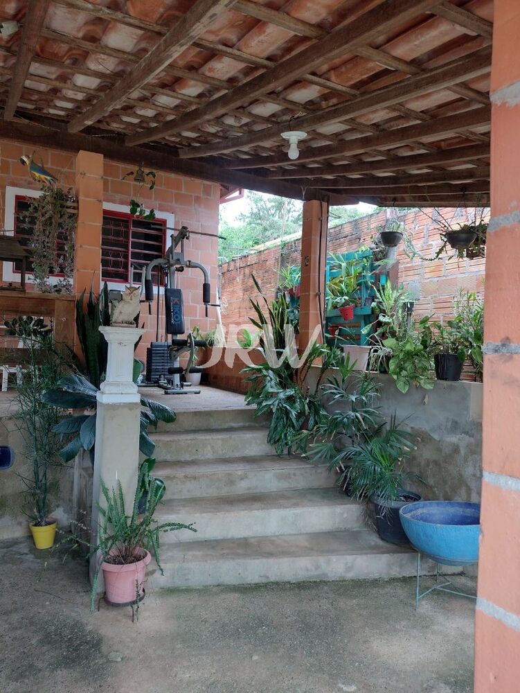 Chácara, 3 quartos, 900 m² - Foto 2