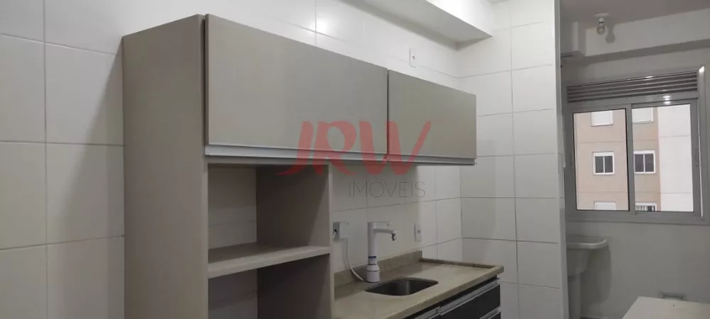 Apartamento à venda com 3 quartos, 92m² - Foto 2