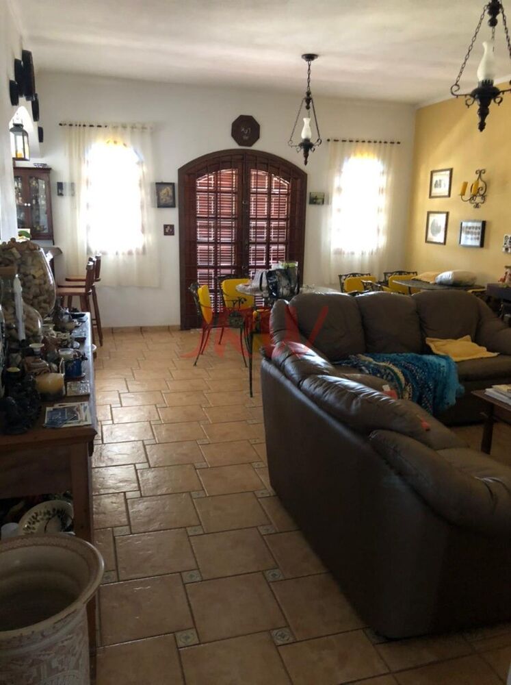 Chácara à venda com 4 quartos, 1052m² - Foto 8