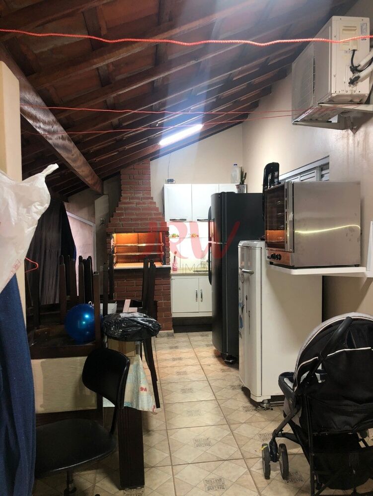 Casa, 3 quartos, 285 m² - Foto 2