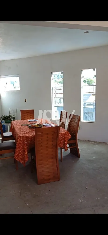 Sobrado, 3 quartos, 271 m² - Foto 1