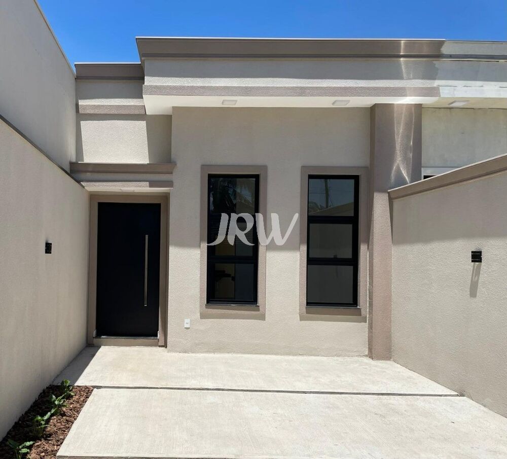 Casa à venda com 3 quartos, 160m² - Foto 1