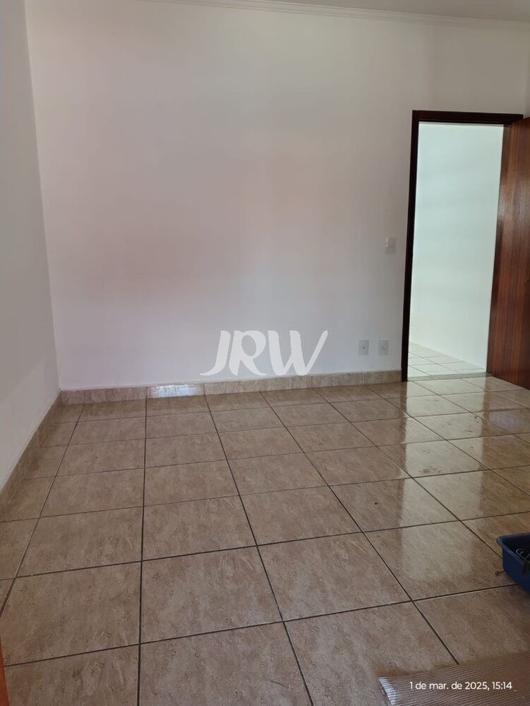 Casa à venda com 2 quartos, 144m² - Foto 4