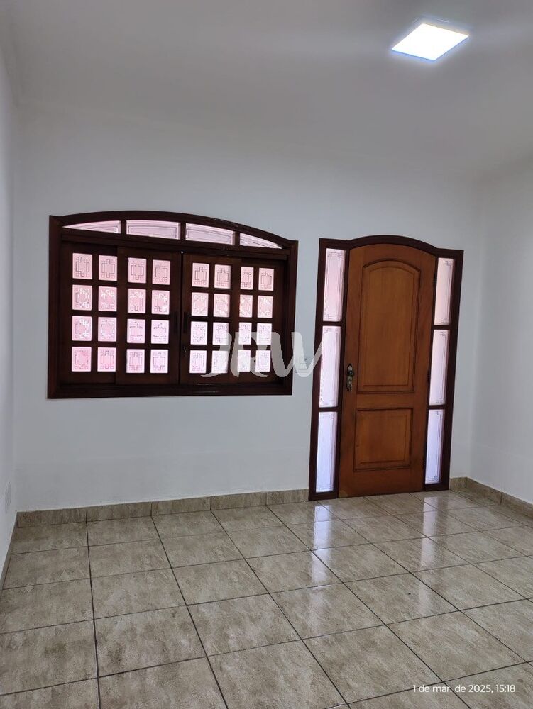 Casa à venda com 2 quartos, 144m² - Foto 3