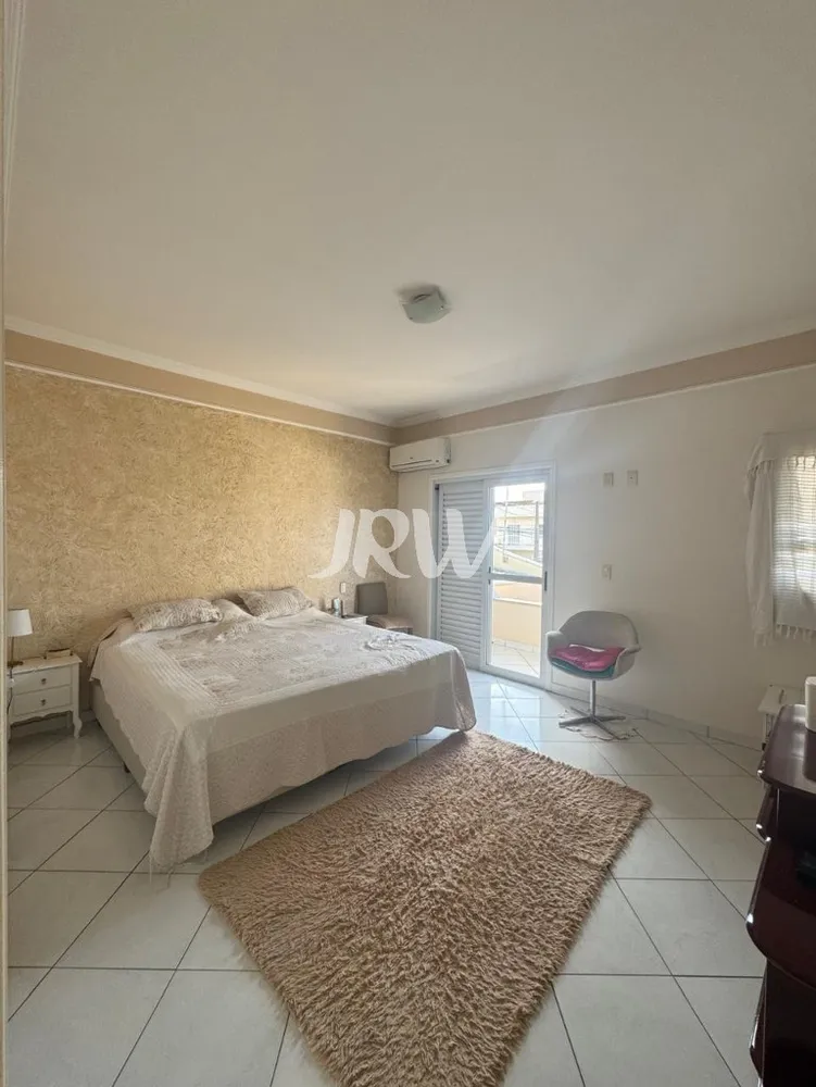 Casa, 3 quartos, 250 m² - Foto 3