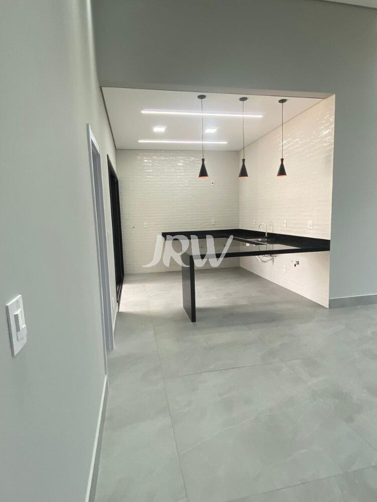 Casa de Condomínio à venda com 3 quartos, 300m² - Foto 3