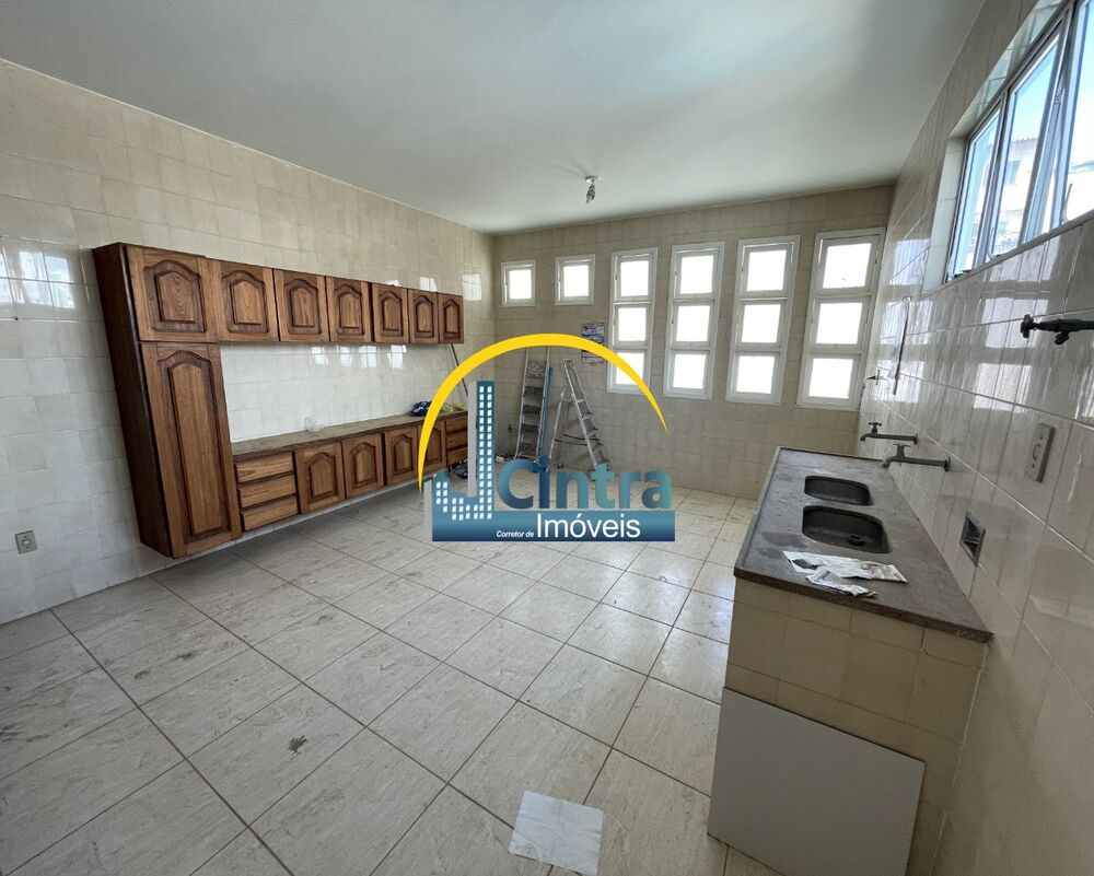 Casa, 8 quartos, 413 m² - Foto 4