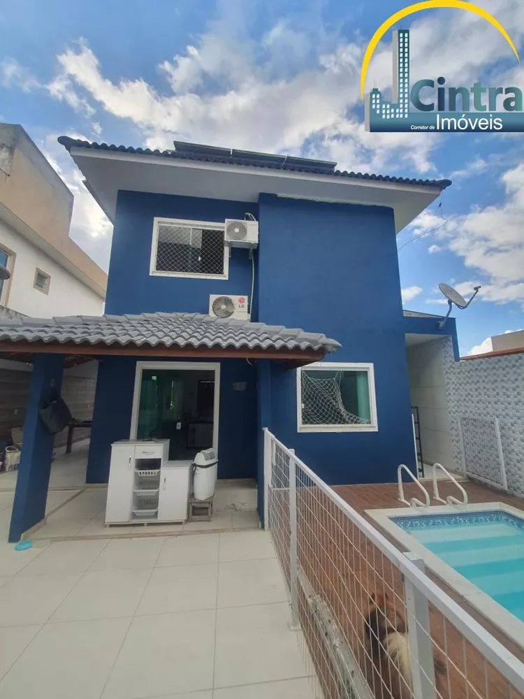 Casa de Condomínio à venda com 3 quartos, 270m² - Foto 1