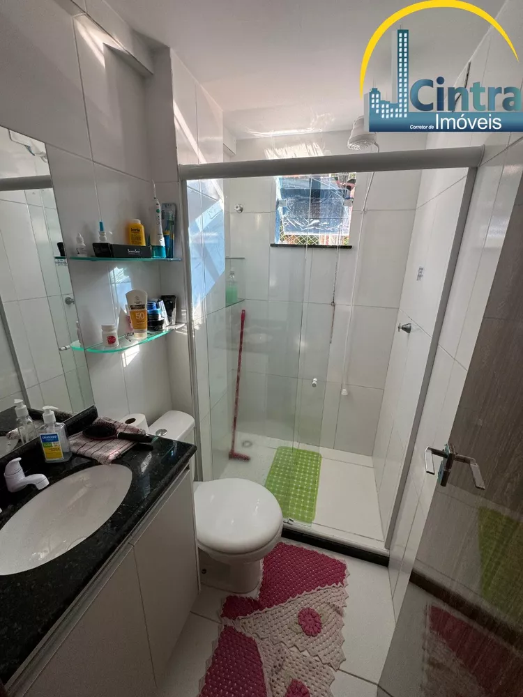 Apartamento à venda com 2 quartos, 70m² - Foto 4