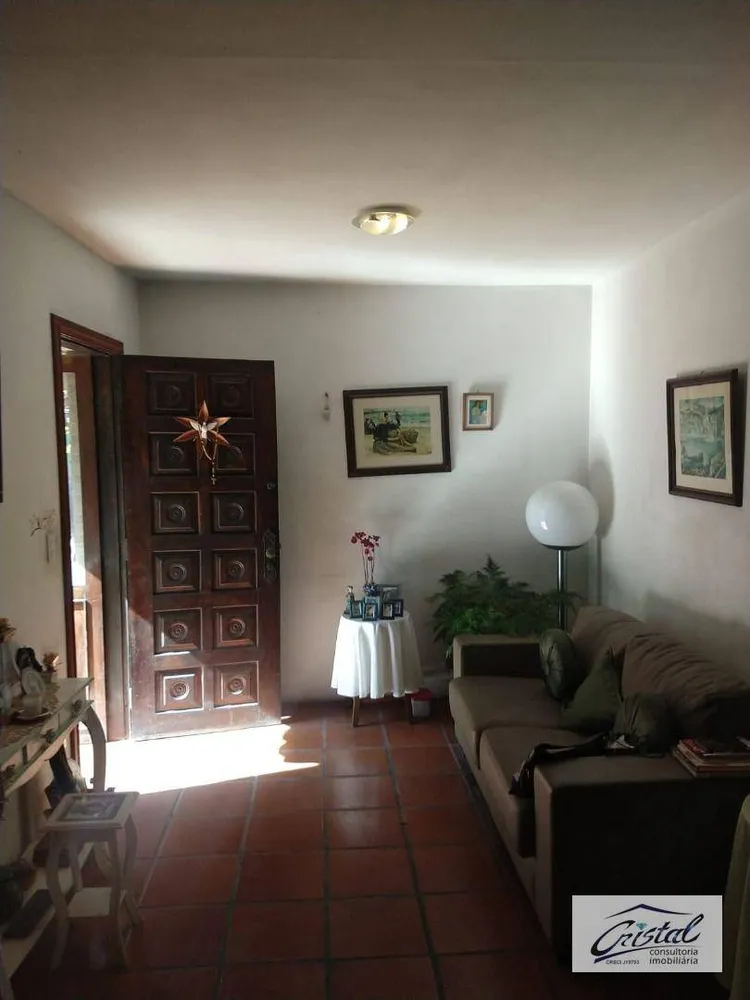 Casa, 6 quartos, 210 m² - Foto 2