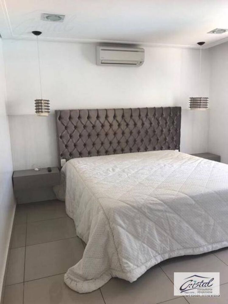 Casa à venda com 5 quartos, 570m² - Foto 4