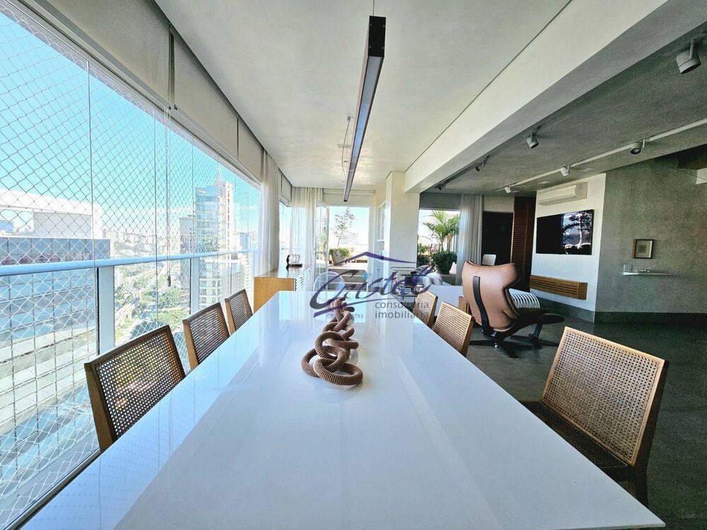 Cobertura à venda com 3 quartos, 230m² - Foto 1