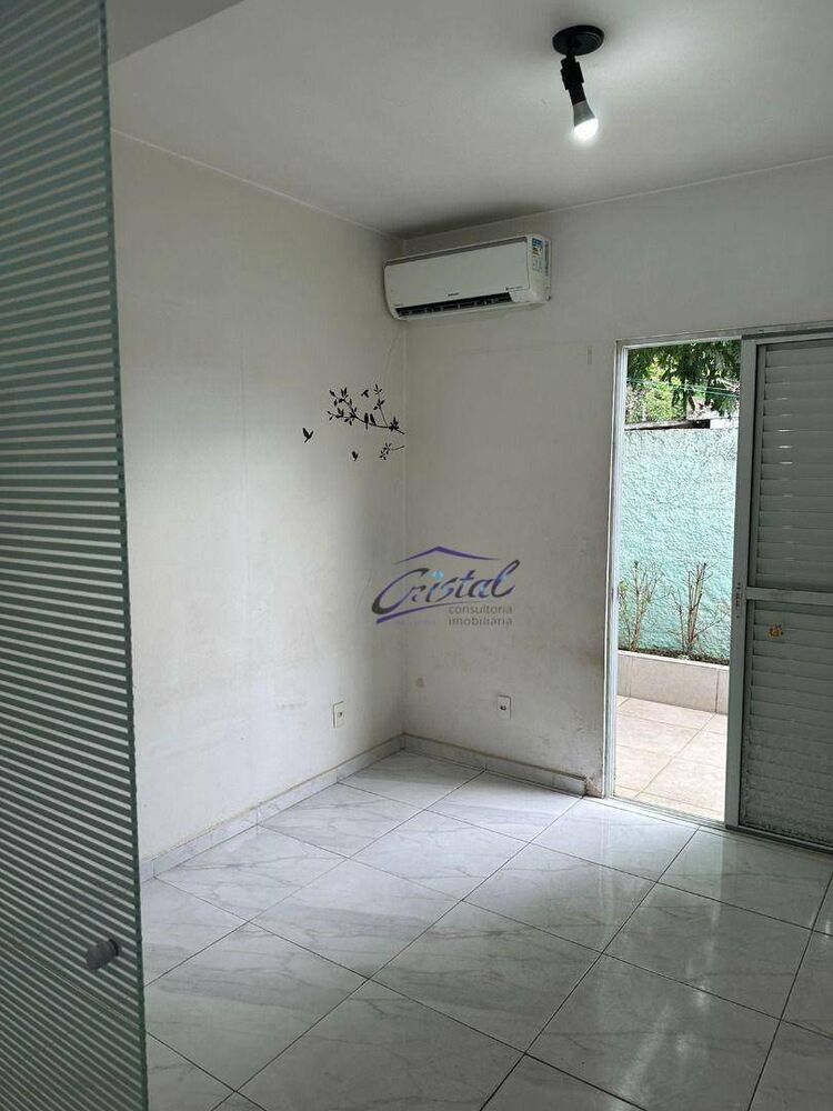 Casa à venda com 3 quartos, 171m² - Foto 2