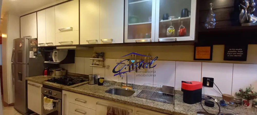 Casa, 3 quartos, 212 m² - Foto 2