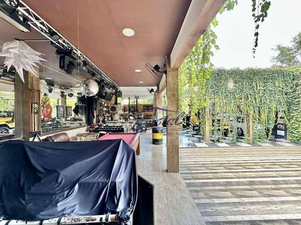 Casa de Condomínio à venda com 4 quartos, 300m² - Foto 8