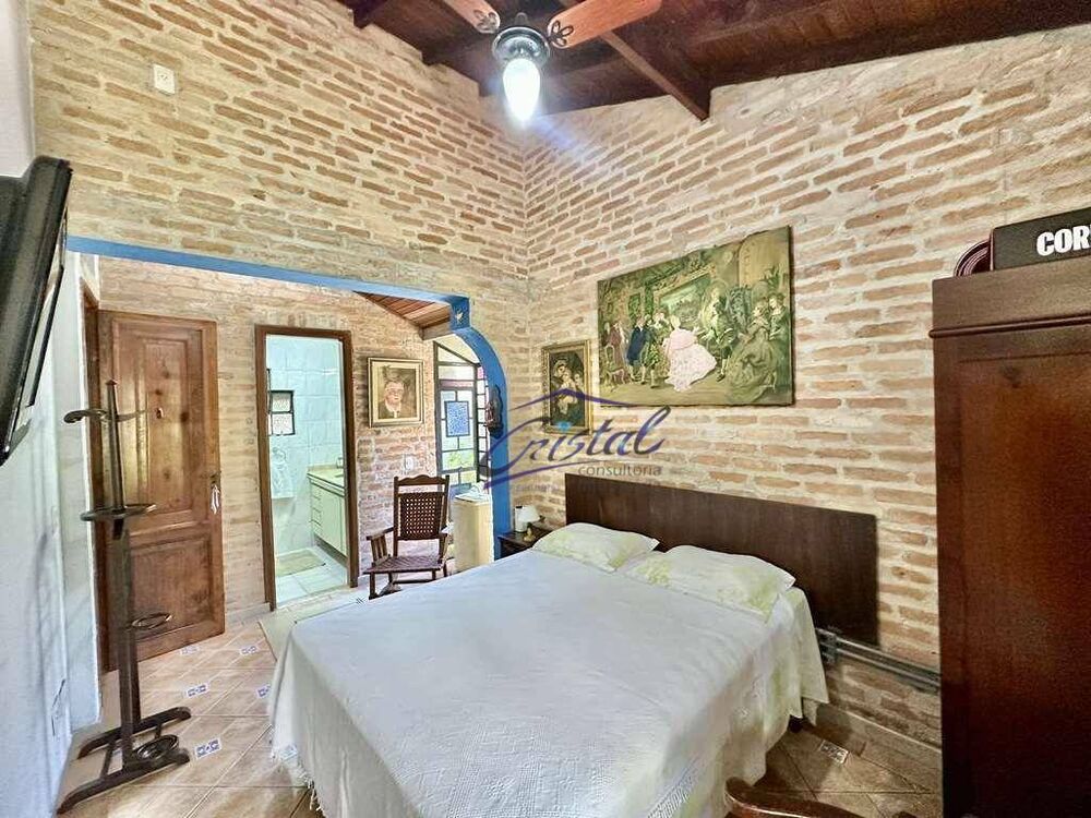 Casa de Condomínio à venda com 4 quartos, 300m² - Foto 4